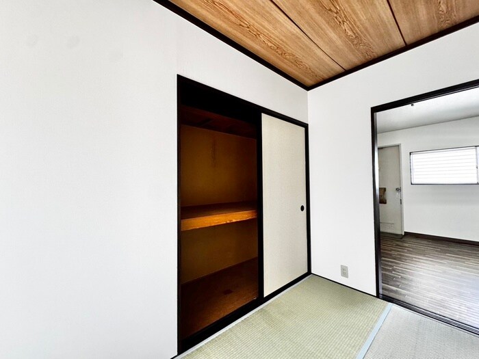 物件内観写真16　(収納)