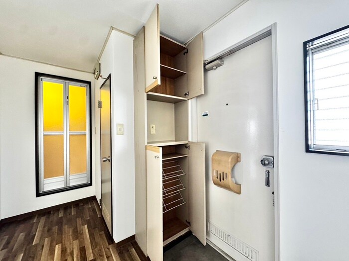 物件内観写真19　(靴箱)