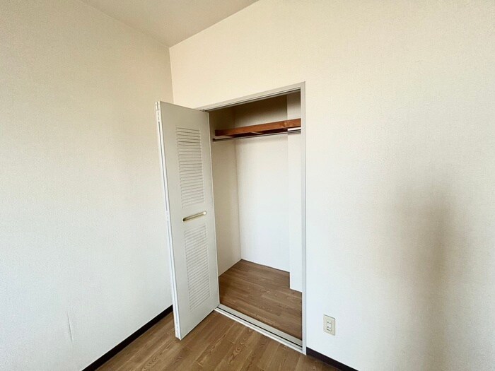 物件内観写真11　(収納)