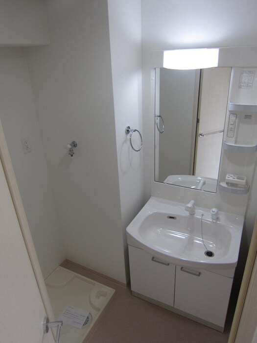 物件内観写真9　(洗面)