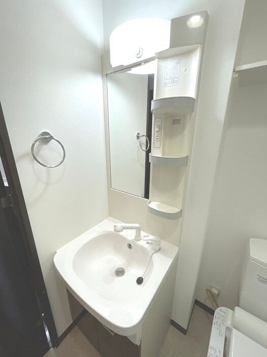 物件内観写真9　(洗面)