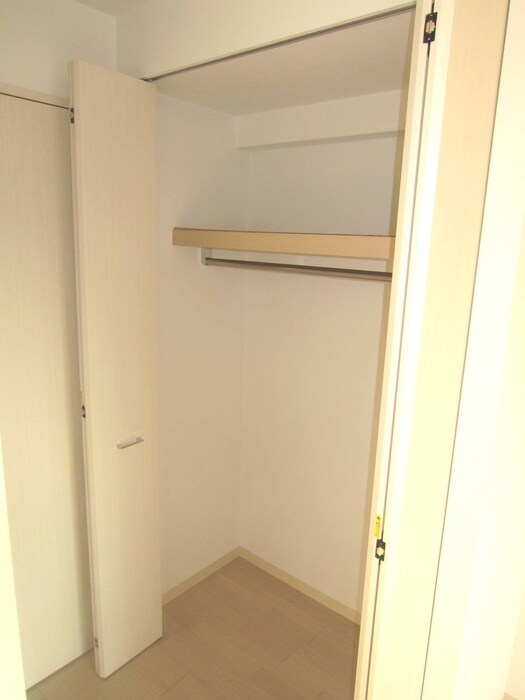 物件内観写真13　(収納)