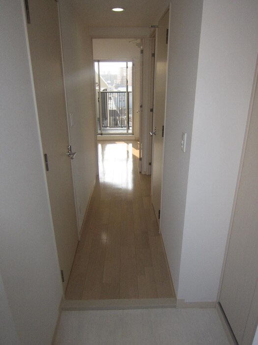 物件内観写真14　(廊下)