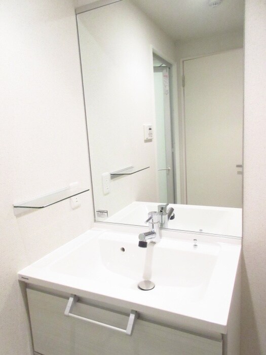 物件内観写真9　(洗面)