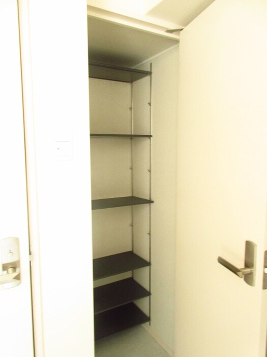 物件内観写真11　(靴箱)