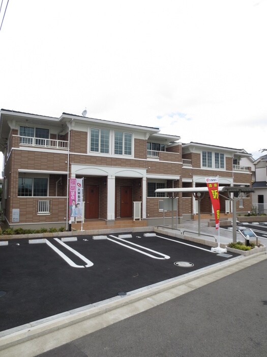 物件外観写真2　(外観写真)