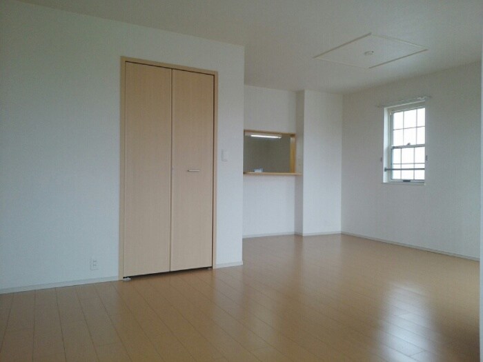 物件内観写真4　(居室)