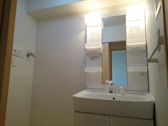 物件内観写真14　(洗面)