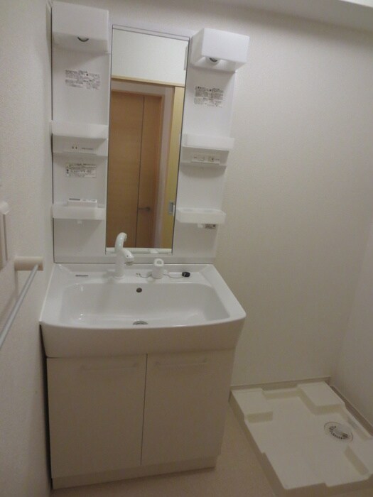 物件内観写真16　(洗面)