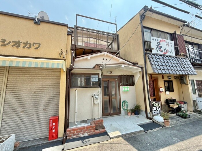 物件外観写真2　(外観写真)