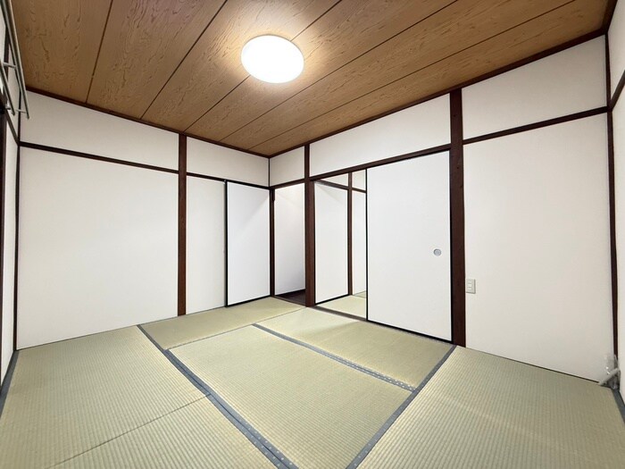 物件内観写真10　(居室)