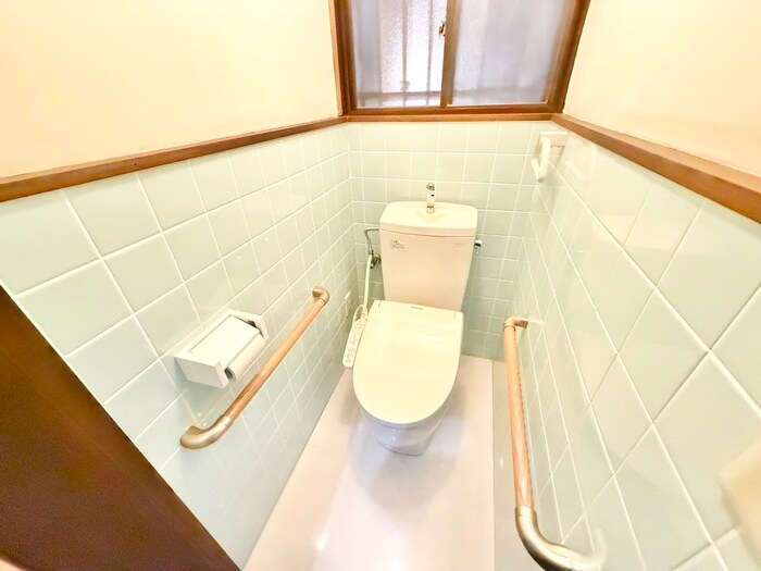 物件内観写真14　(トイレ)