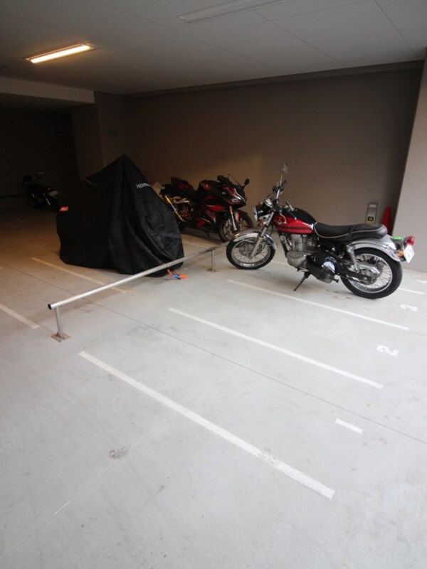 バイク置き場