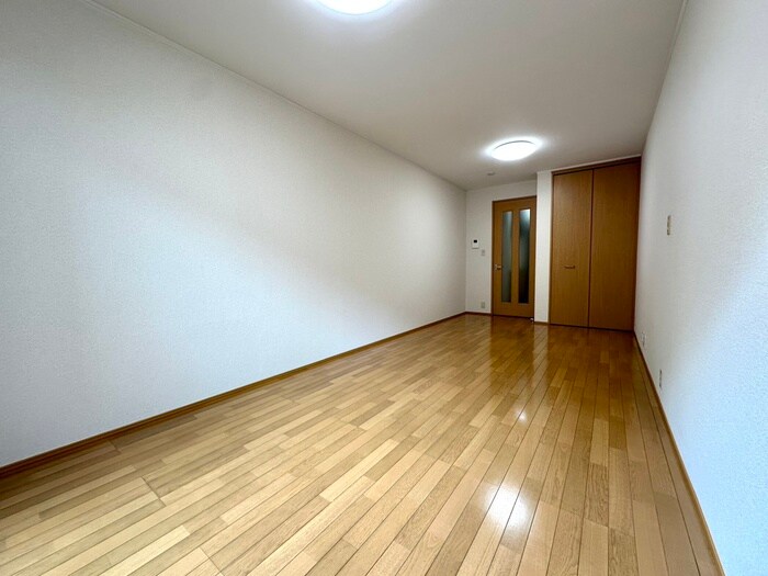 物件内観写真6　(居室)