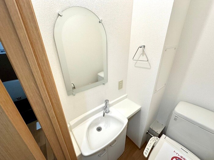 物件内観写真12　(洗面)