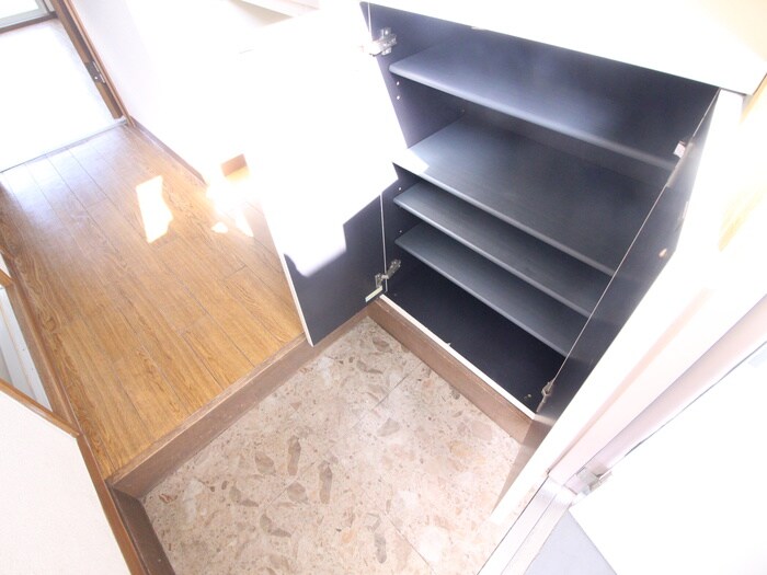 物件内観写真18　(靴箱)