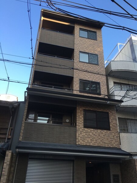 タカロク　エデン外観写真