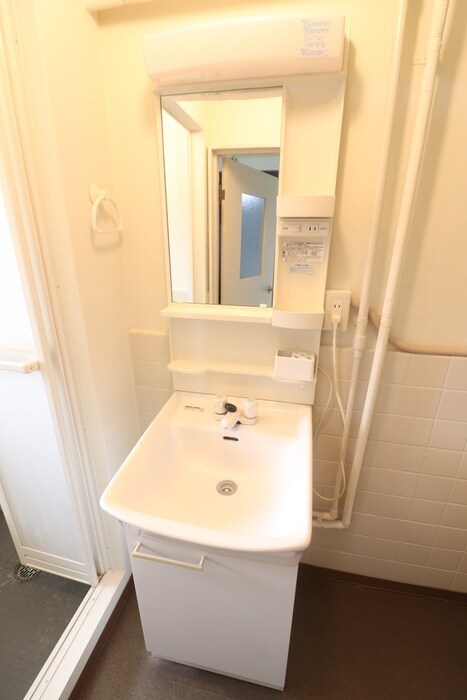 物件内観写真11　(洗面)
