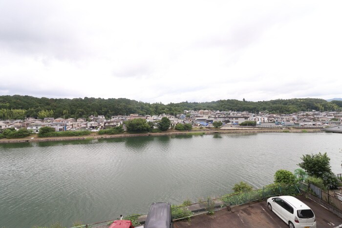 物件内観写真15　(室内からの展望)