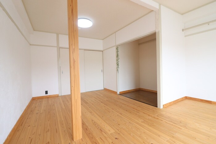 物件内観写真18　(居室)