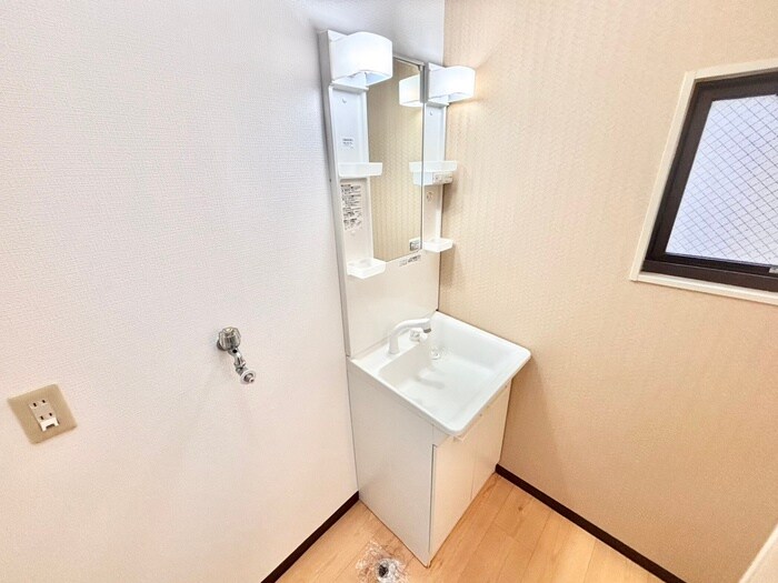 物件内観写真9　(洗面)