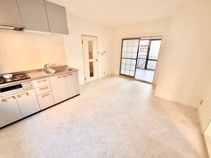 物件内観写真12　(居室)