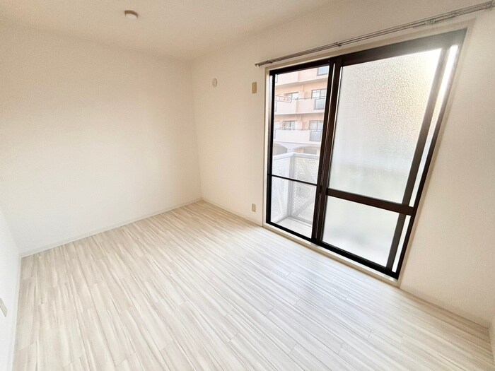 物件内観写真15　(居室)