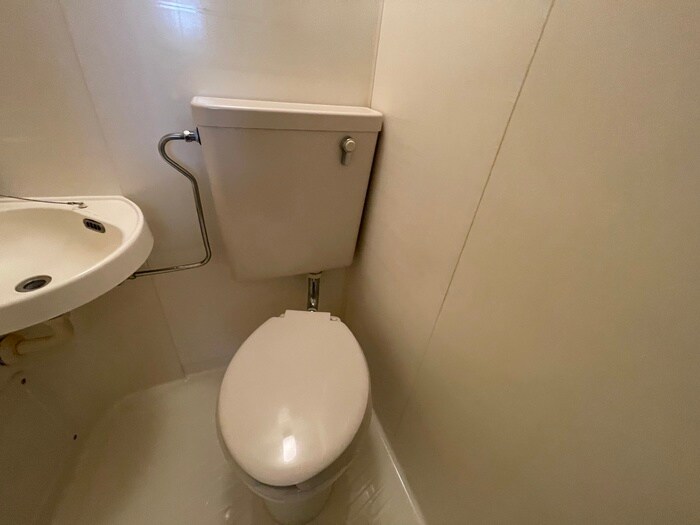 物件内観写真13　(トイレ)