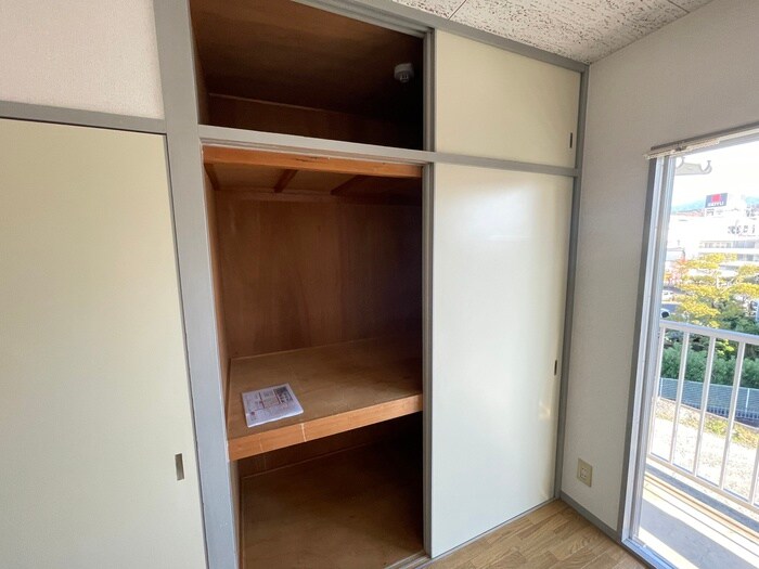 物件内観写真15　(収納)