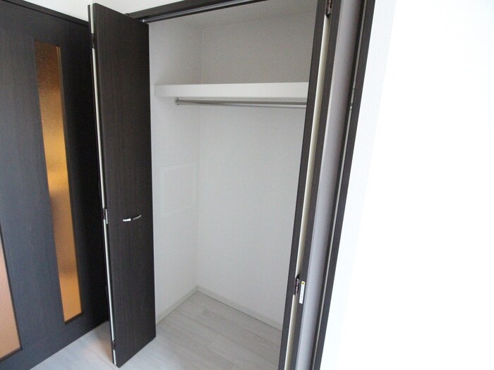 物件内観写真12　(収納)