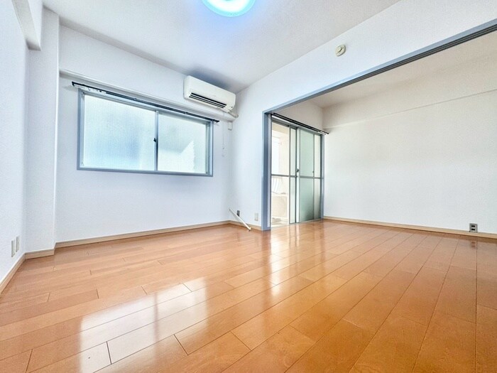 物件内観写真4　(居室)