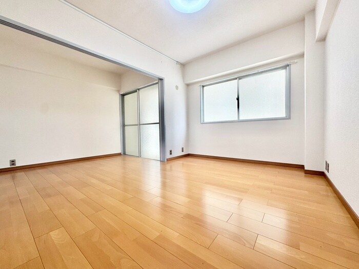 物件内観写真4　(居室)