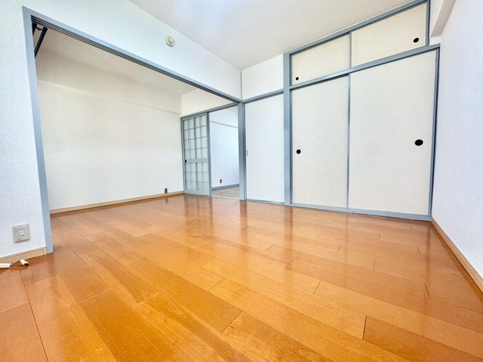 物件内観写真7　(居室)