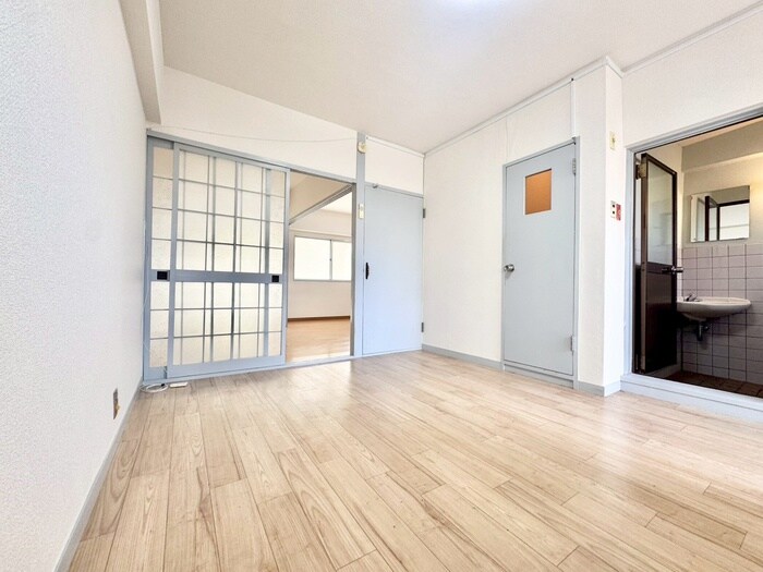 物件内観写真10　(居室)