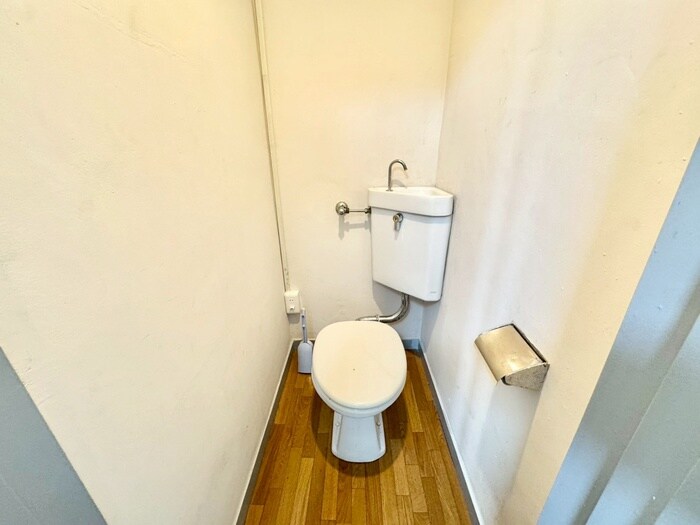 物件内観写真12　(トイレ)