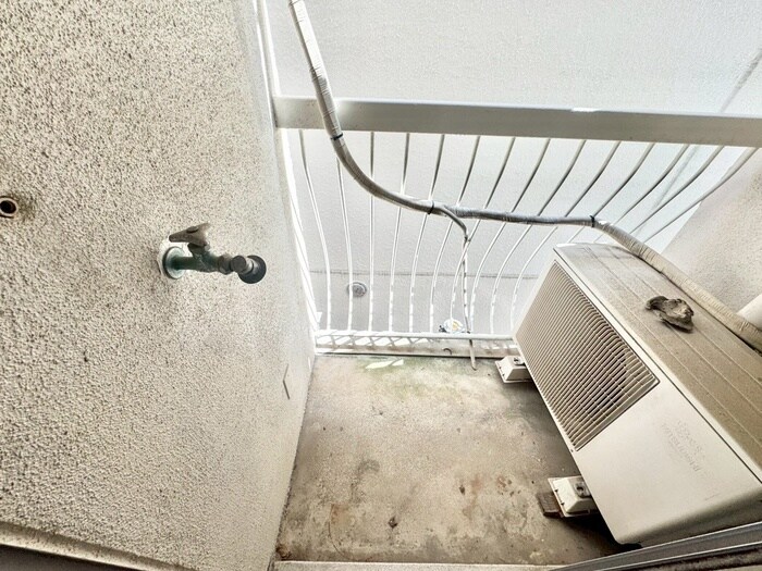 物件内観写真13　(洗濯機置場)