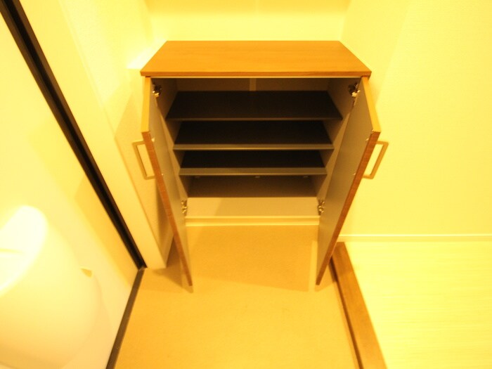 物件内観写真18　(靴箱)