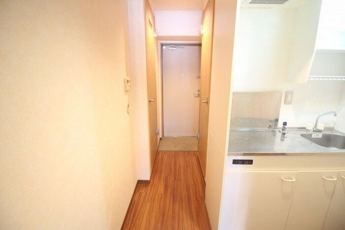 物件内観写真20　(廊下)