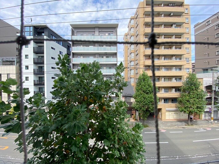 物件内観写真22　(室内からの展望)