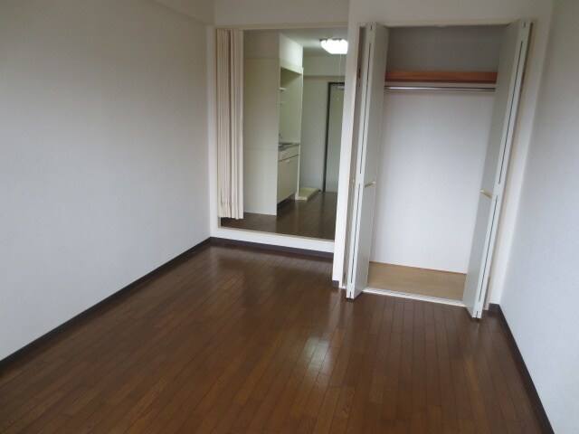 物件内観写真12　(居室)