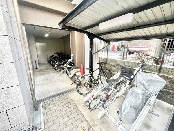 駐輪場