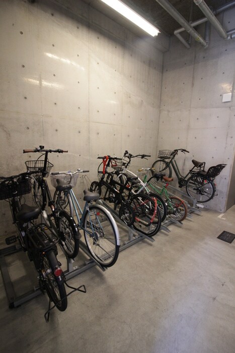 物件外観写真6　(駐輪場)