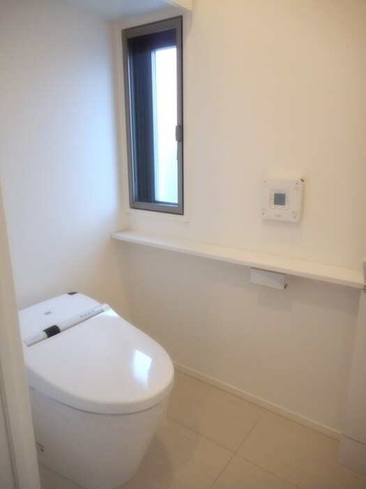 物件内観写真12　(トイレ)