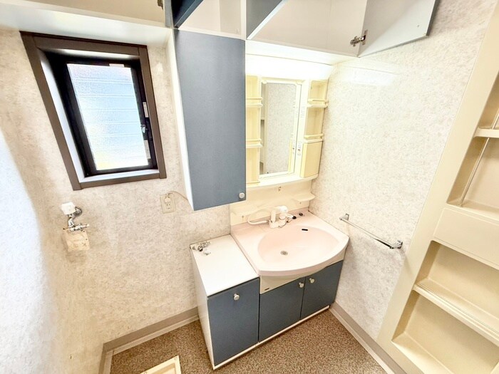 物件内観写真15　(洗面)