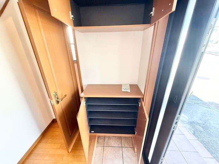 物件内観写真19　(靴箱)