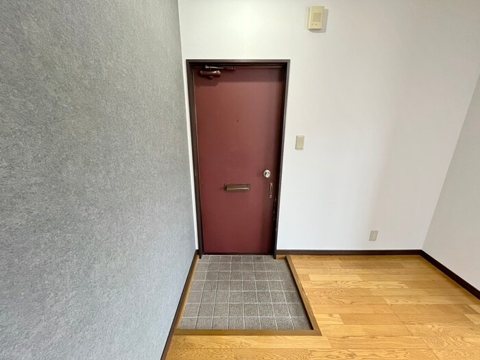 物件内観写真17　(玄関)