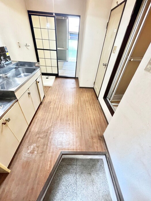 物件内観写真15　(玄関)