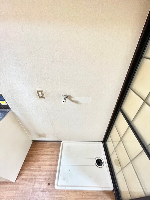 物件内観写真19　(洗濯機置場)
