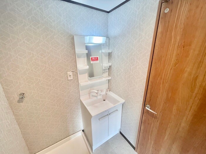 物件内観写真13　(洗面)