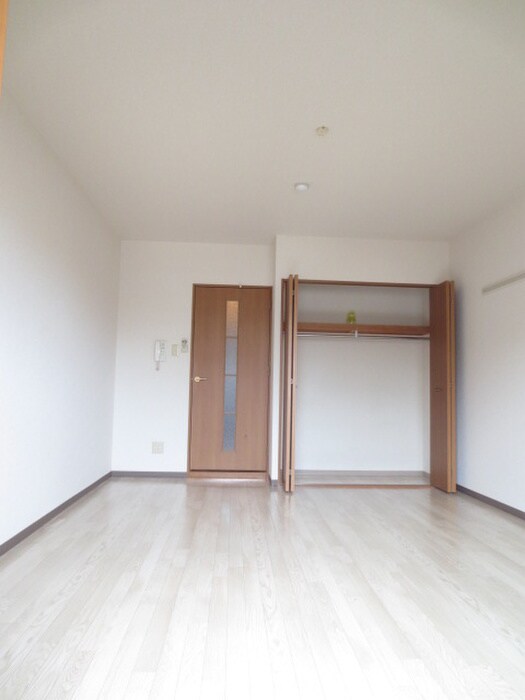 物件内観写真15　(居室)